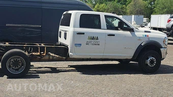 2020 Ram 5500 Cab Chassis Tradesman Crew Cab DRW – miniatura 44