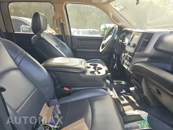 2020 Ram 5500 Cab Chassis Tradesman Crew Cab DRW – miniatura 8