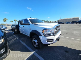 2020 Ram 5500 Cab Chassis Tradesman Crew Cab DRW - miniatura 3