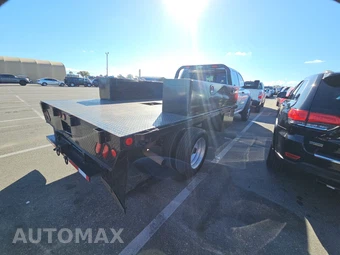 2020 Ram 5500 Cab Chassis Tradesman Crew Cab DRW - miniatura 4
