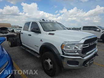 2020 Ram 5500 Cab Chassis Tradesman Crew Cab DRW – miniatura 3