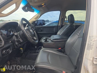 2020 Ram 5500 Cab Chassis Tradesman Crew Cab DRW – miniatura 7