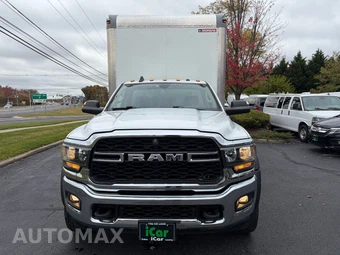 2020 Ram 5500 Cab Chassis Tradesman Regular Cab DRW – miniatura 3