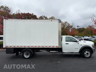 2020 Ram 5500 Cab Chassis Tradesman Regular Cab DRW – miniatura 6