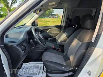 2020 Ram ProMaster City Cargo Van Tradesman 122.4" WB - miniatura 5