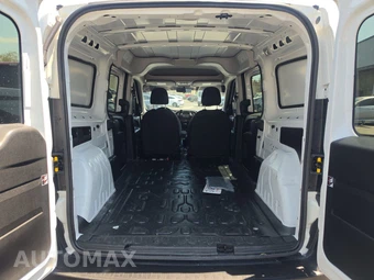 2020 Ram ProMaster City Cargo Van Tradesman 122.4" WB - miniatura 16