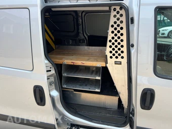 2020 Ram ProMaster City Cargo Van Tradesman SLT 122.4" WB - miniatura 9