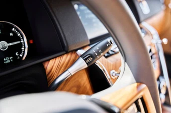 2020 Rolls-Royce Cullinan - miniatura 56