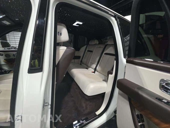 2020 Rolls-Royce Cullinan – miniatura 13