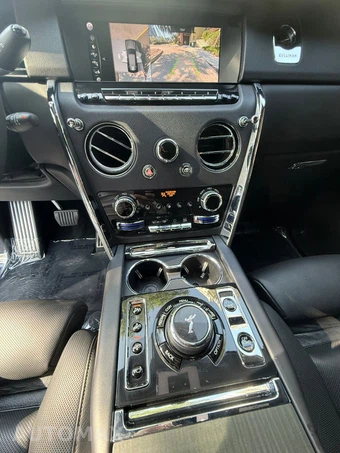 2020 Rolls-Royce Cullinan - miniatura 31