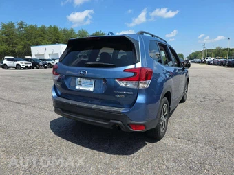 2020 Subaru Forester Premium - miniatura 3