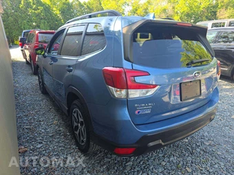 2020 Subaru Forester Premium - miniatura 2