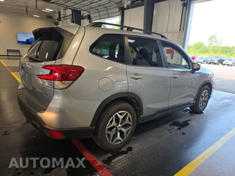 2020 Subaru Forester Premium - miniatura 4