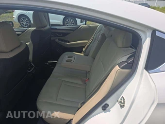 2020 Subaru Legacy Limited - miniatura 10