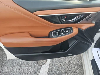 2020 Subaru Legacy Touring XT – miniatura 9