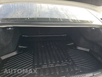 2020 Subaru Legacy Touring XT – miniatura 16