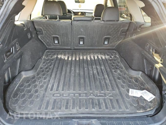 2020 Subaru Outback Onyx Edition XT – miniatura 16
