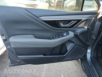 2020 Subaru Outback Onyx Edition XT – miniatura 9