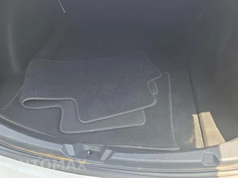 2020 Tesla Model 3 Long Range - miniatura 12
