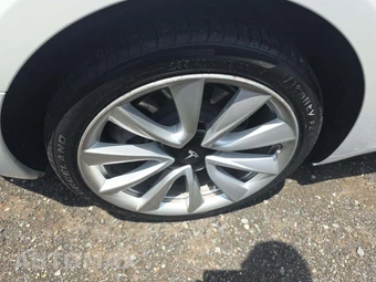 2020 Tesla Model 3 Long Range - miniatura 21