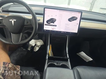 2020 Tesla Model 3 Long Range – miniatura 11