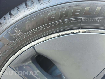 2020 Tesla Model 3 Long Range - miniatura 22