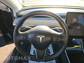 2020 Tesla Model 3 Standard Range – miniatura 10