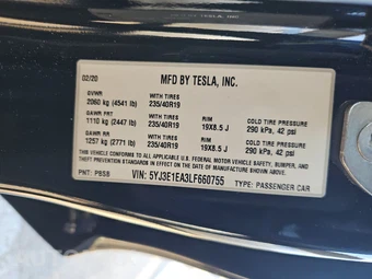2020 Tesla Model 3 Standard Range – miniatura 14