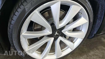 2020 Tesla Model 3 Standard Range – miniatura 29