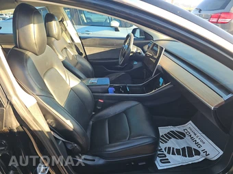 2020 Tesla Model 3 Standard Range – miniatura 8