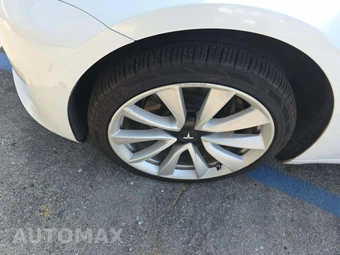 2020 Tesla Model 3 Standard Range – miniatura 26
