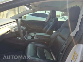 2020 Tesla Model 3 Standard Range – miniatura 6