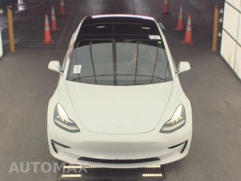 2020 Tesla Model 3 Standard Range – miniatura 2