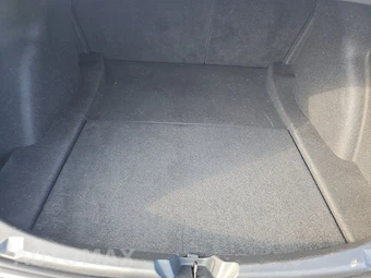 2020 Tesla Model 3 Standard Range - miniatura 16