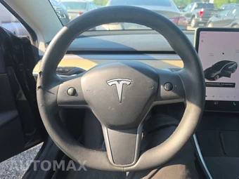 2020 Tesla Model 3 Standard Range – miniatura 10