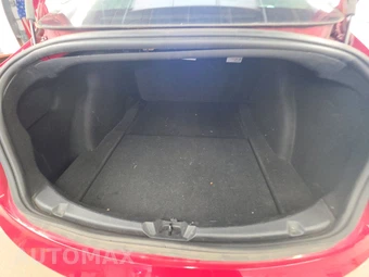 2020 Tesla Model 3 Standard Range Plus – miniatura 16