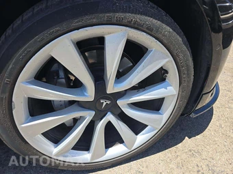 2020 Tesla Model 3 Standard Range Plus – miniatura 27