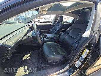 2020 Tesla Model 3 Standard Range Plus – miniatura 6