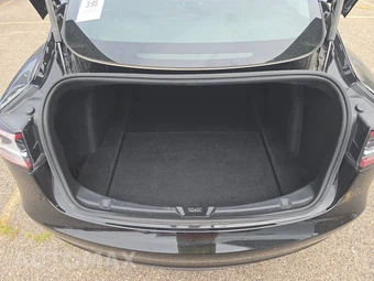 2020 Tesla Model 3 Standard Range Plus - miniatura 16