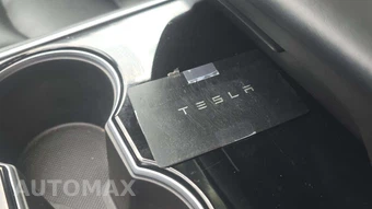 2020 Tesla Model 3 Standard Range Plus - miniatura 23