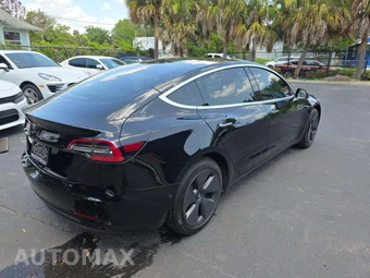 2020 Tesla Model 3 Standard Range Plus – miniatura 3