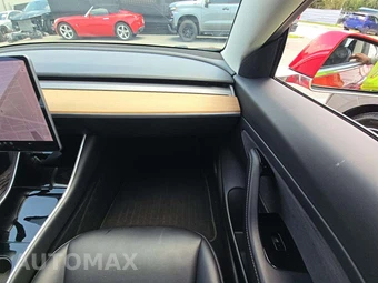 2020 Tesla Model 3 Standard Range Plus – miniatura 19