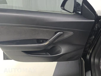 2020 Tesla Model 3 Standard Range Plus – miniatura 9