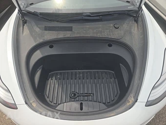 2020 Tesla Model 3 Standard Range Plus - miniatura 15