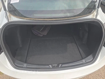2020 Tesla Model 3 Standard Range Plus - miniatura 16