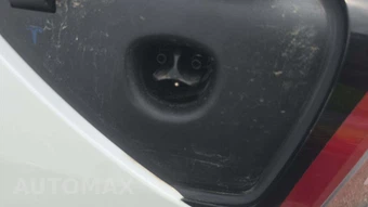 2020 Tesla Model 3 Standard Range Plus - miniatura 26