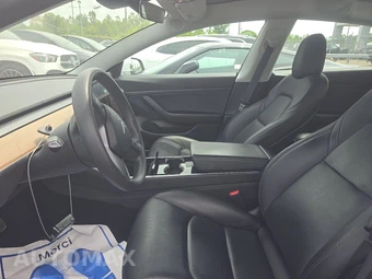 2020 Tesla Model 3 Standard Range Plus - miniatura 7