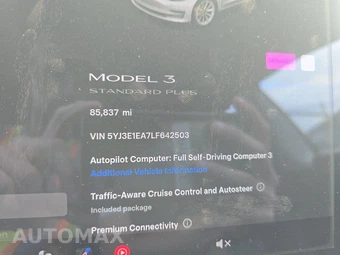 2020 Tesla Model 3 Standard Range Plus – miniatura 12