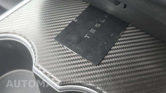 2020 Tesla Model 3 Standard Range Plus – miniatura 19