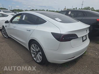 2020 Tesla Model 3 Standard Range Plus – miniatura 6